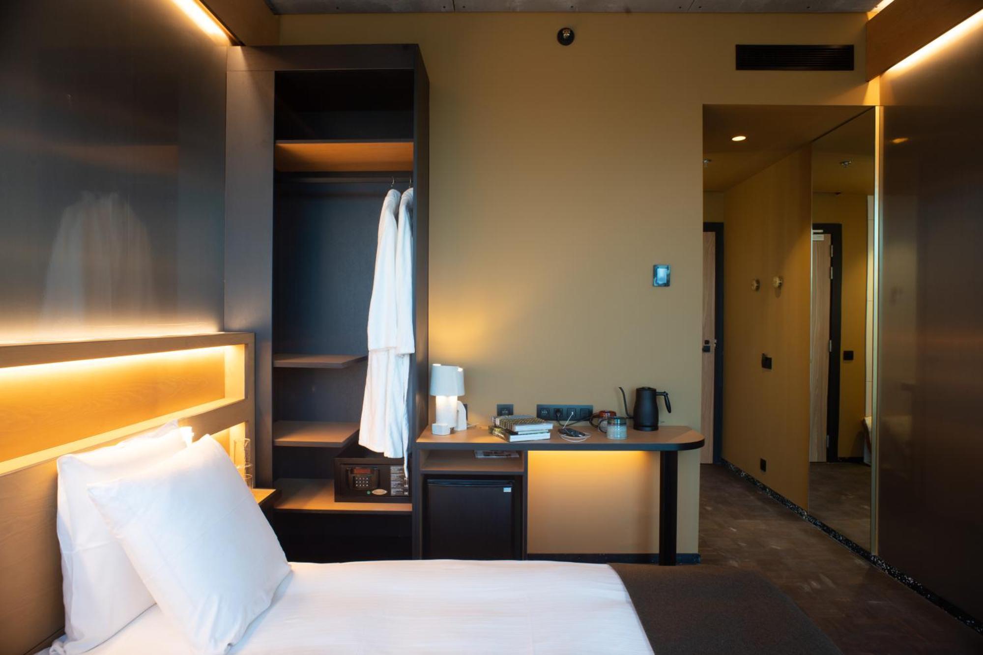 Mix Brussels --Gym & Wellness For Adults Only-- Hotel Auderghem Room photo